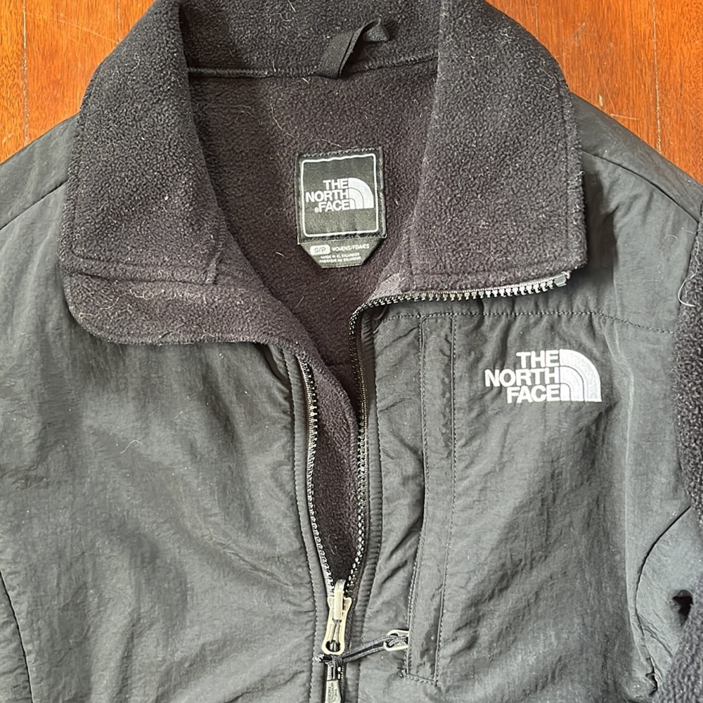 North face jacket - Picture 2 of 6